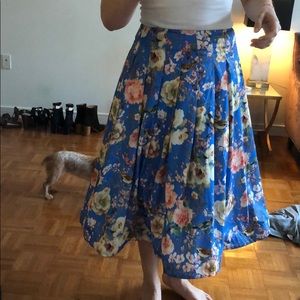Beautiful tea skirt
